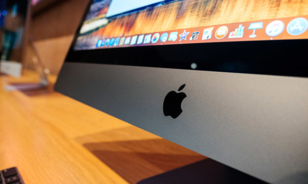 Financial Fruit: Apple Becomes 1st Trillion-Dollar Company