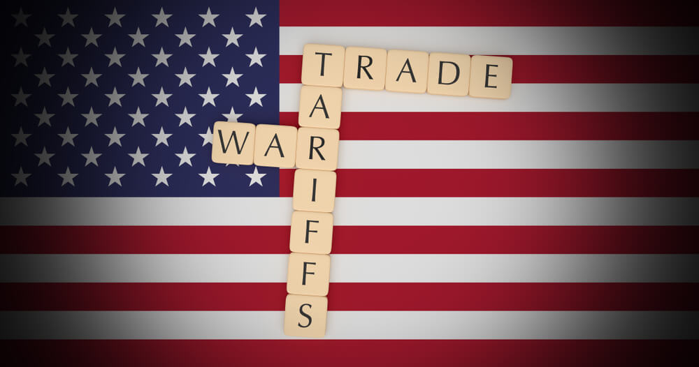 Flickering Trade Hopes and Tech Stock Losses Hit US Indexes