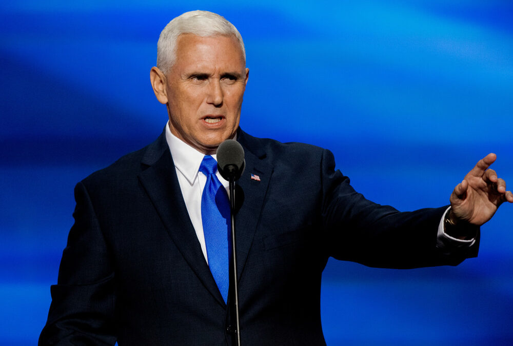Pence, Xi Trade Insults in Speeches at Pacific Summit