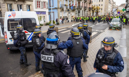 yellow vest