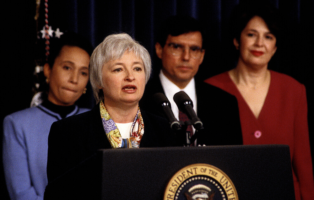 Yellen Admits Fed Screwing Savers and There Is ‘Reason to Worry’ About Recession