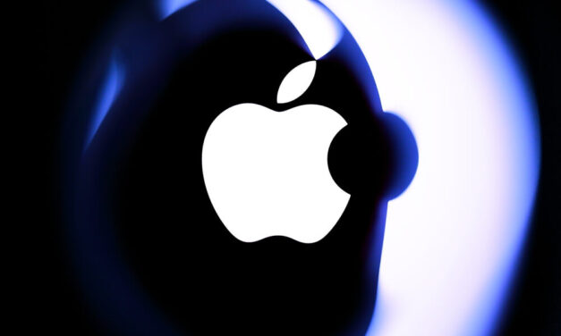 Apple’s Cloud Efforts Won’t Heal Its Rotting Core — Time to Flee?