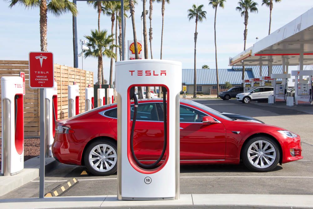 Second Federal Agency to Probe Fatal Florida Tesla Crash
