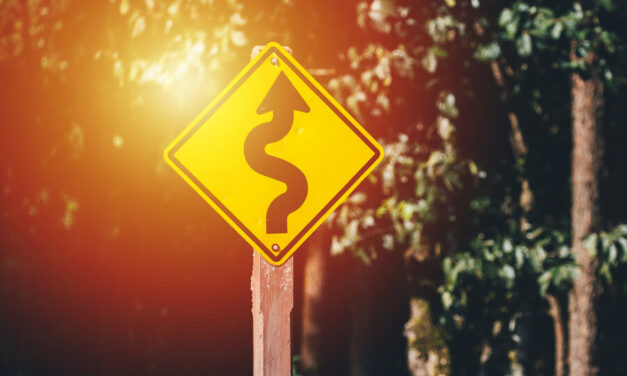 Inverted Yield Curve 101: What It Means and What’s to Come