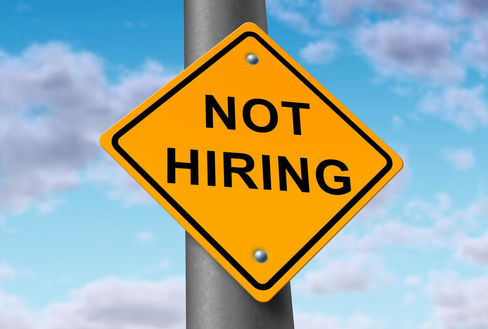 US Sheds 700K Jobs, Ending Growth Streak and Fueling Recession Fears