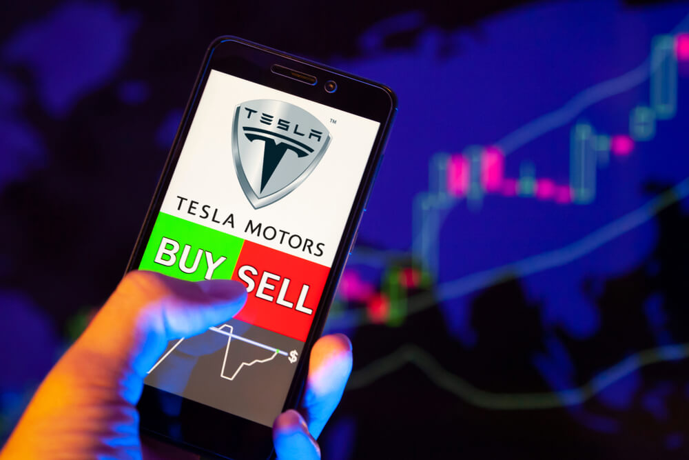 Nader: Tesla’s Meteoric Rise the Reason the ‘Stock Market Bubble Implodes’