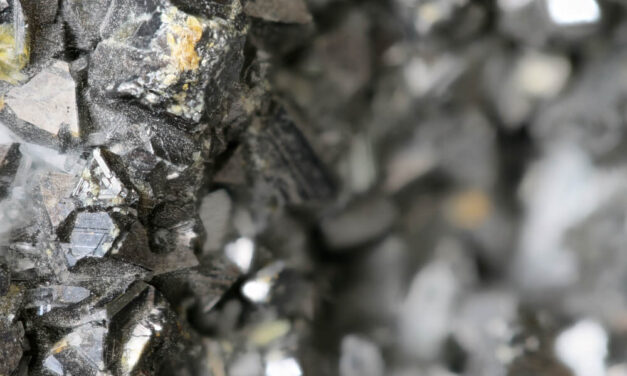 Your Guide to Capitalize on the Upcoming Rally in Zinc Stocks