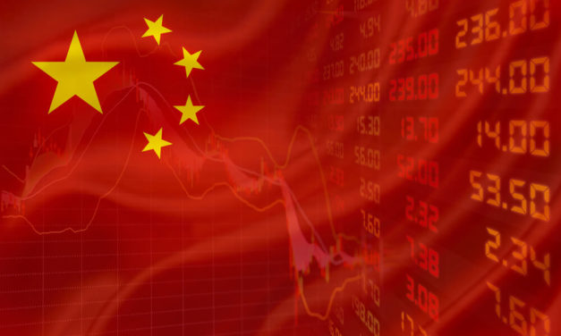 China Manufacturing Weakens to 2-Year Low Amid Trade Battles