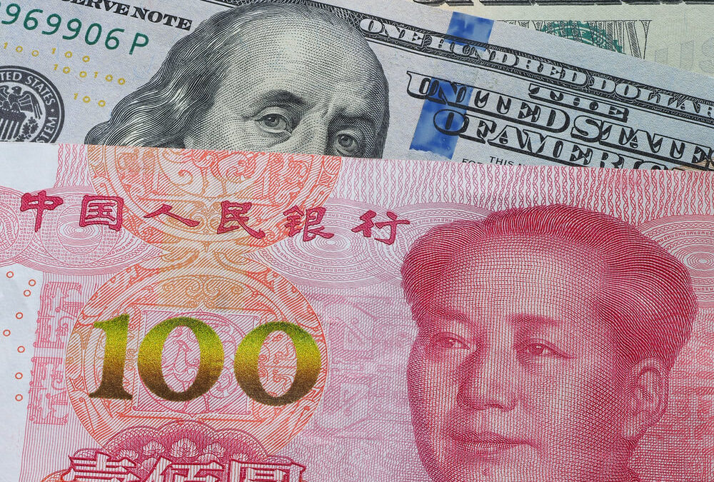 China’s Yuan Sinks to 10-Year Low Against Dollar