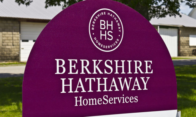 Buffett Protege Leaving Company to Start Her Own Mini-Berkshire