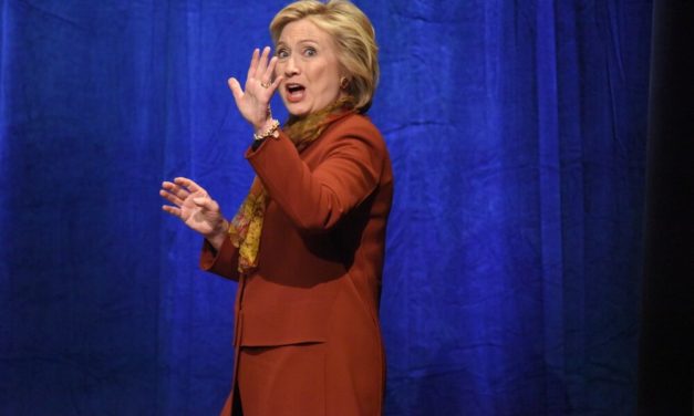 Steve Bannon: Clinton Will Run, Warren Moving ‘Right of Trump on China’