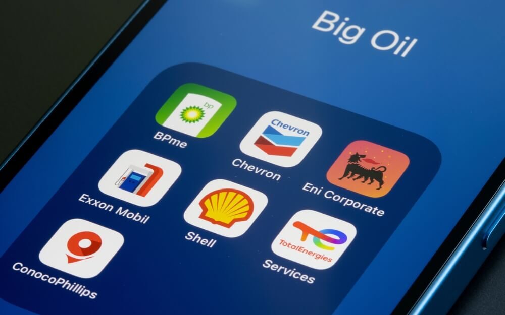 Better Buy: Chevron vs. ExxonMobil Stock
